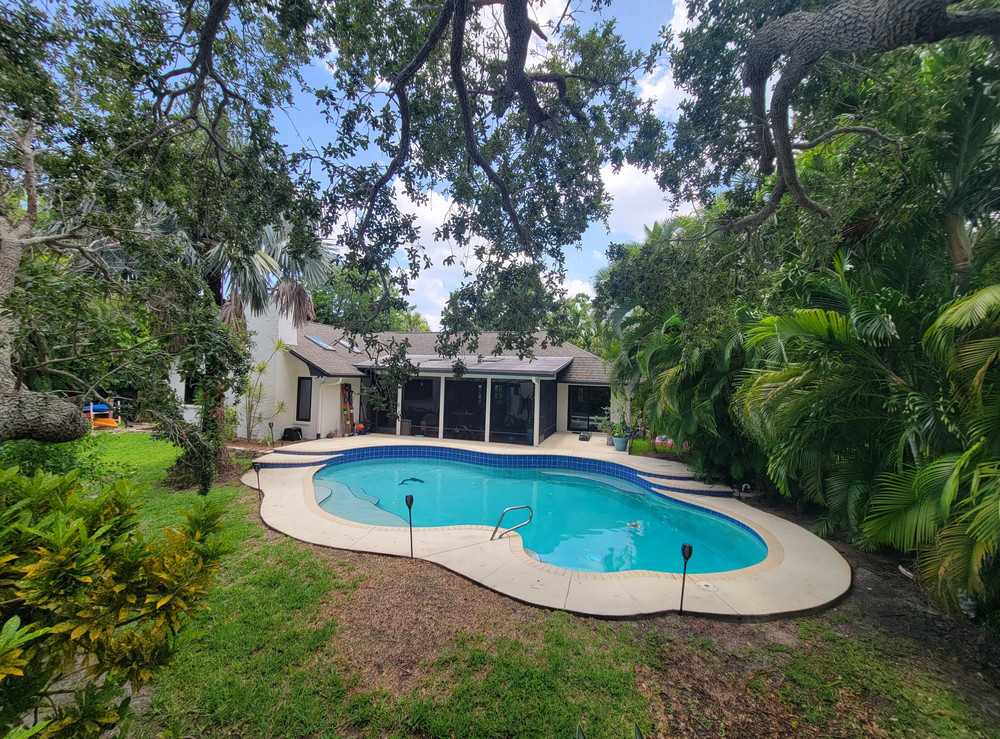 Tropical Paradise Canal Front Home close to beach preview