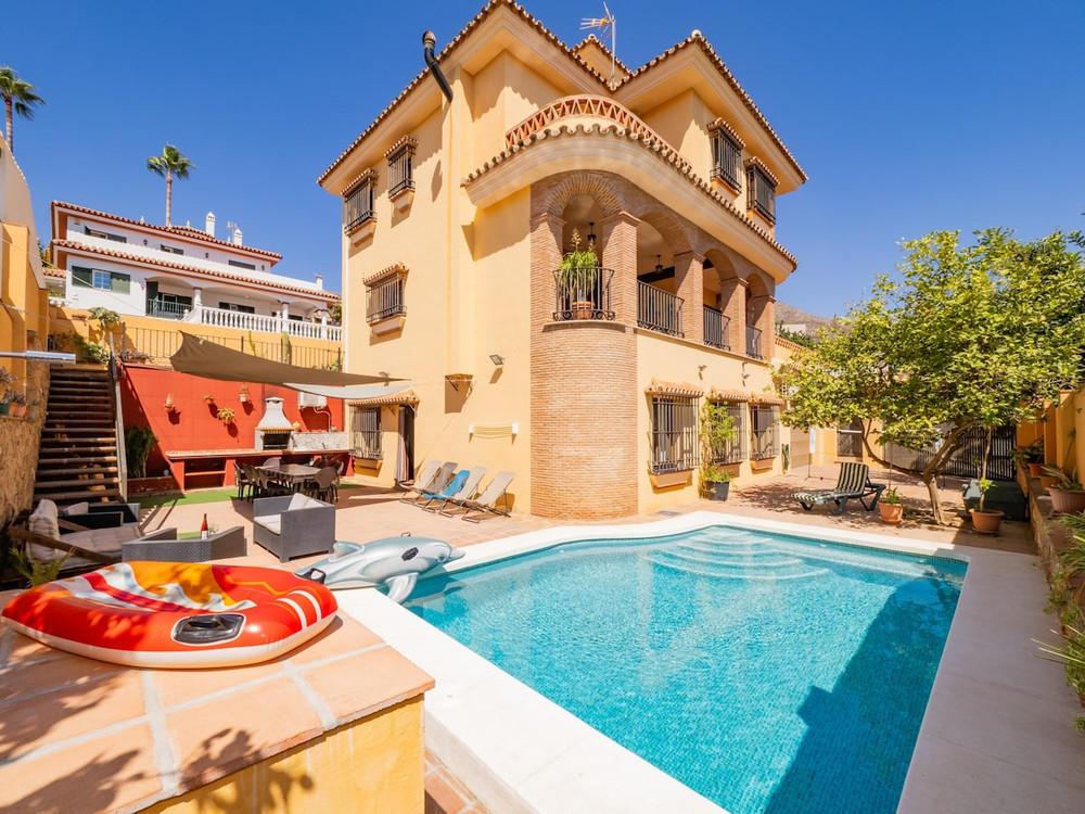 Cubo's La Era House Benalmadena Pueblo preview