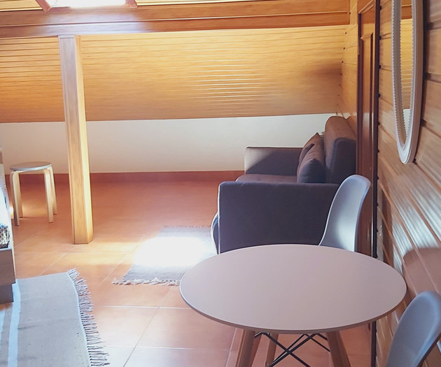 Country Room.