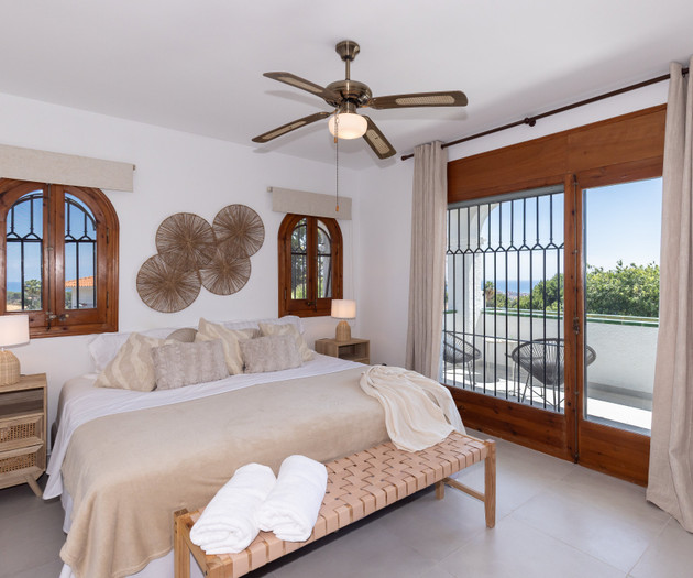Villa Carmen near Sitges - Pool, A/C,EV&Sea Views