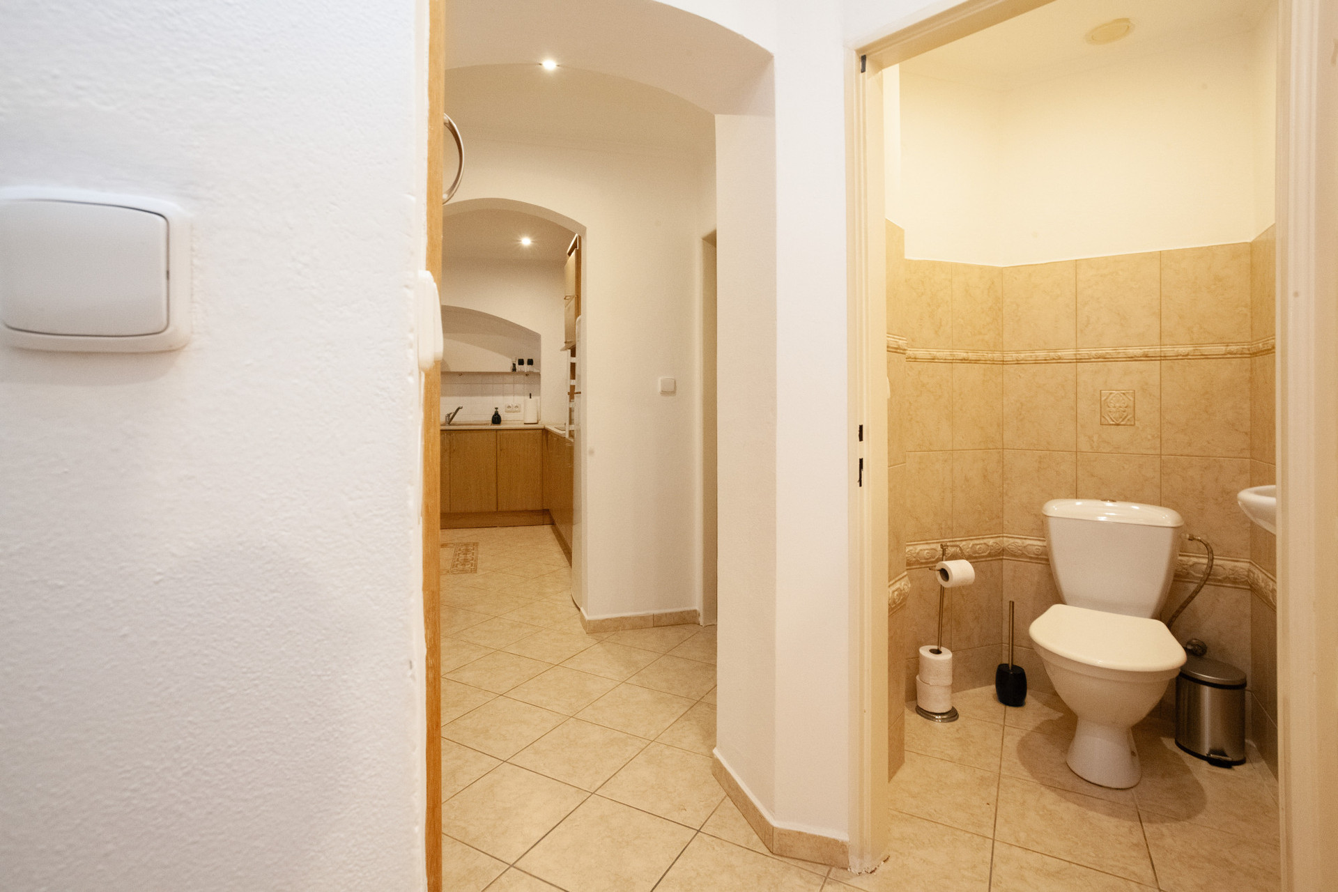 2nd bathroom