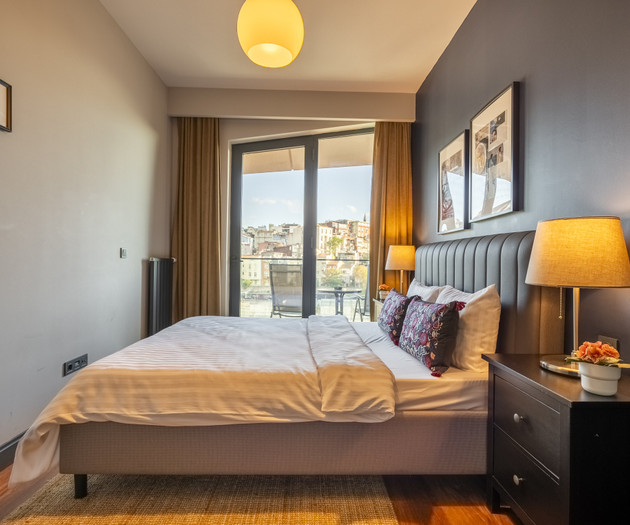 Luxury 1BR Apartment in Benesta Centro with Indoor