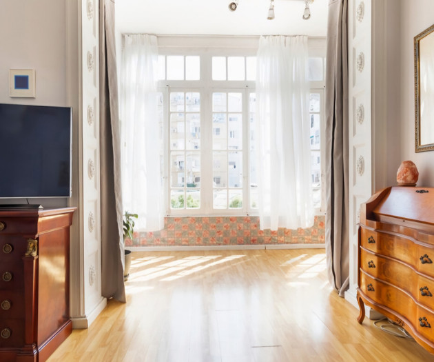Spacious and bright, in Valencia Ensanche.
