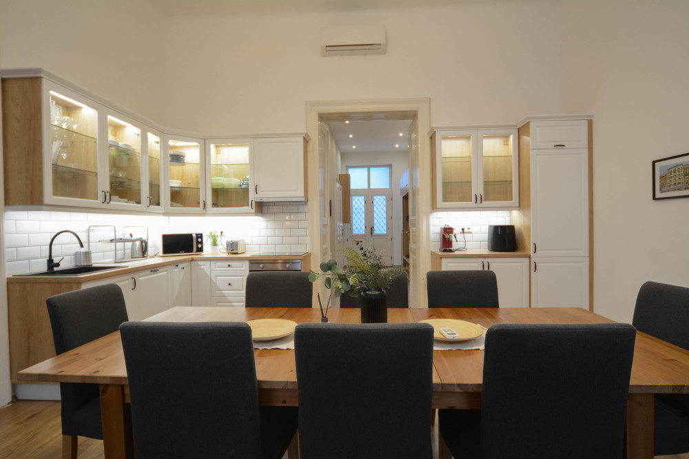 Modern Apartment at Keleti Station preview