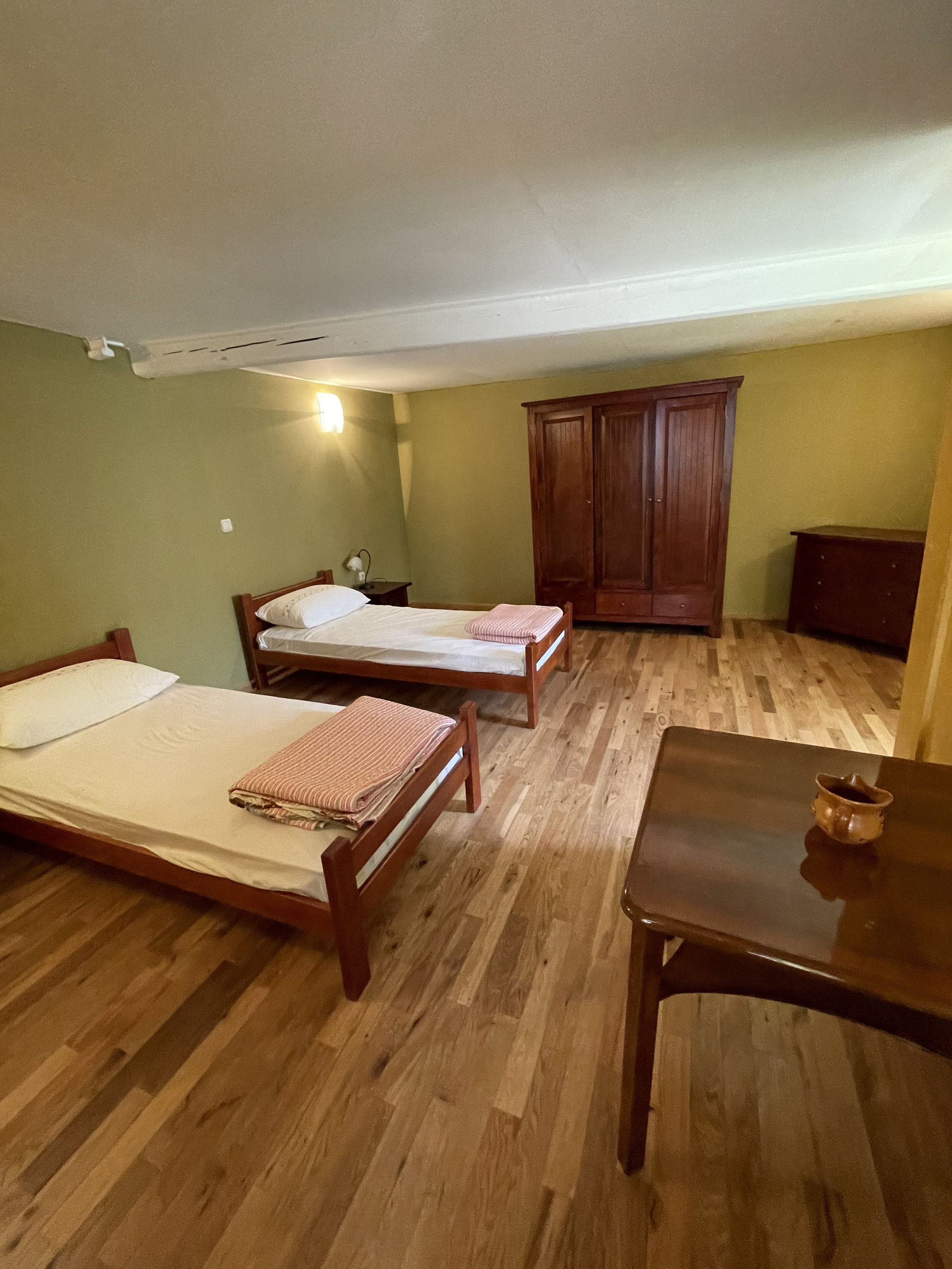 Twin bedroom with wardrobe