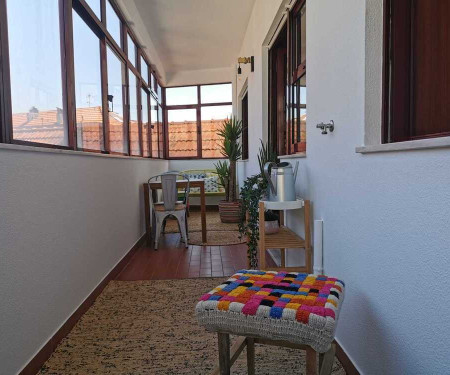 1BR flat with parking and sunroom @ Porto