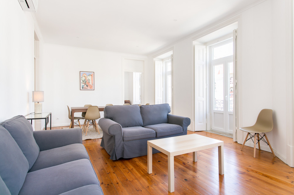 Great Apartment w/ Balcony - Center of Lisbon preview