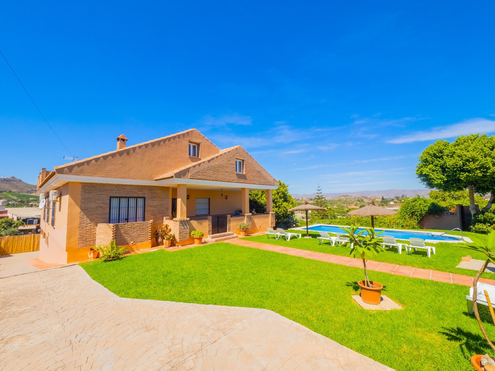 Cubo's Villa Plumaria de Alhaurin preview