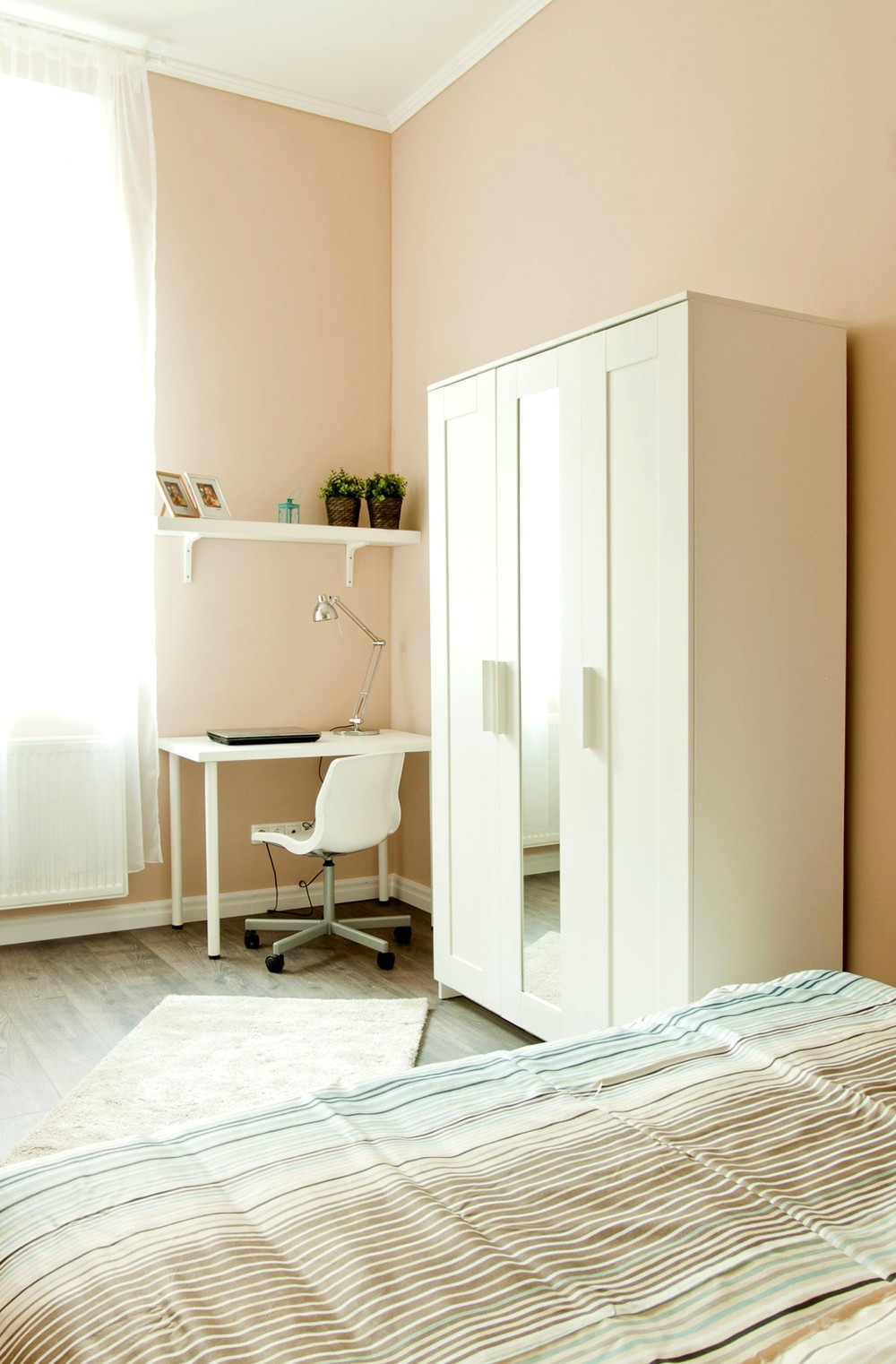 Quiet Room with Workspace near Nyugati preview