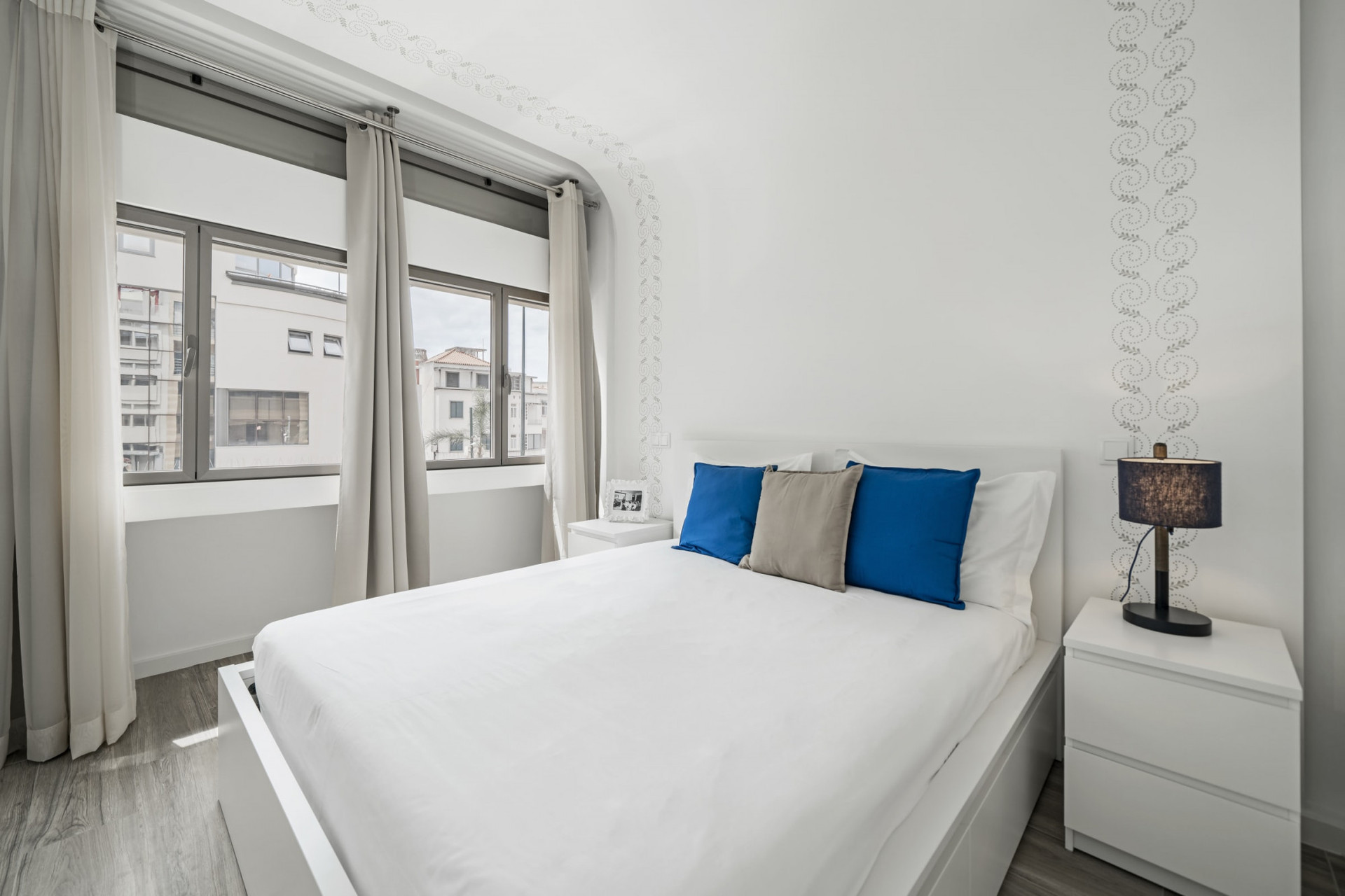 Bedroom with double bed 