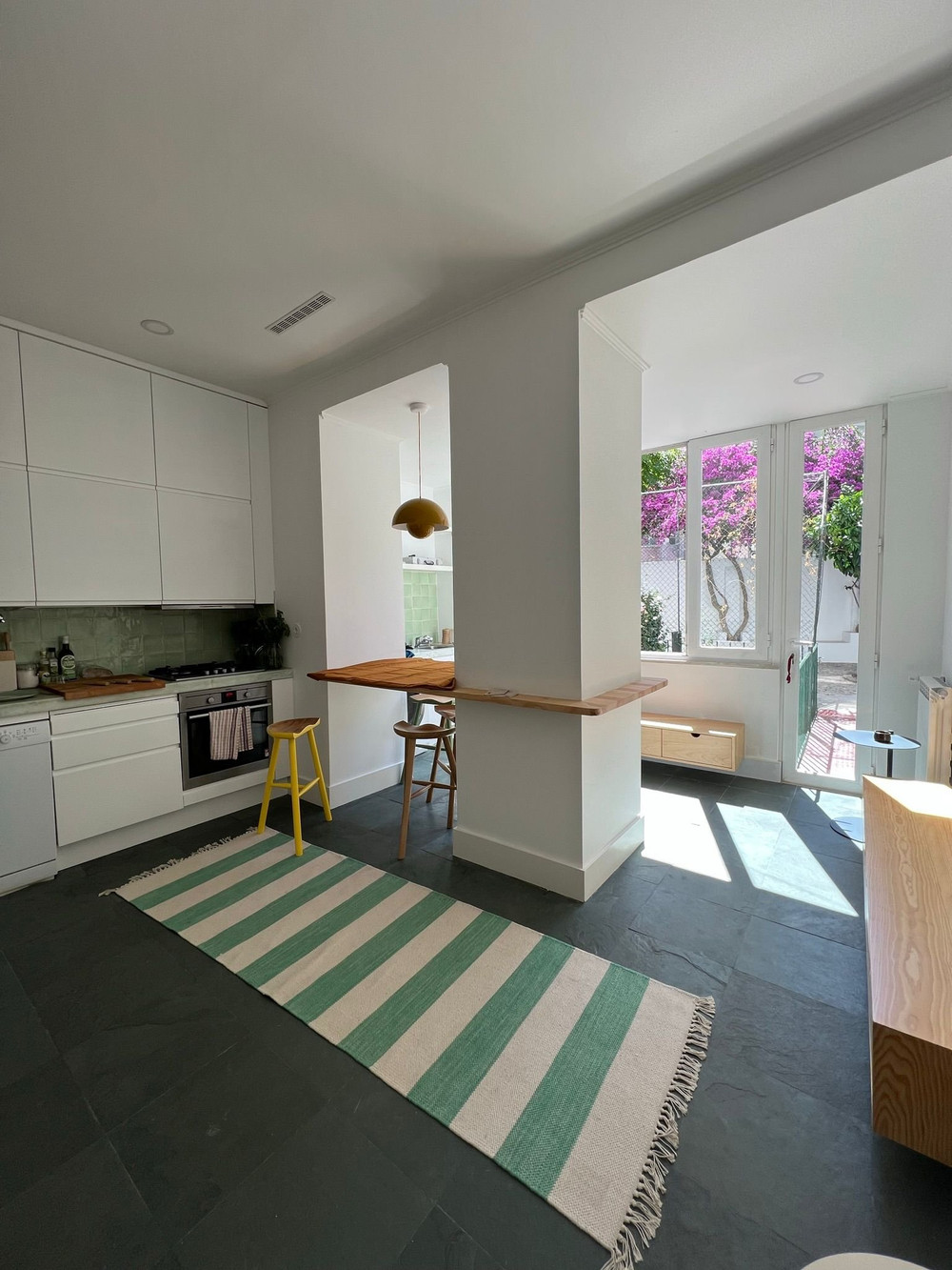 🌿 Estefania Designer 4-Bed Apt w/ Magical Garden preview