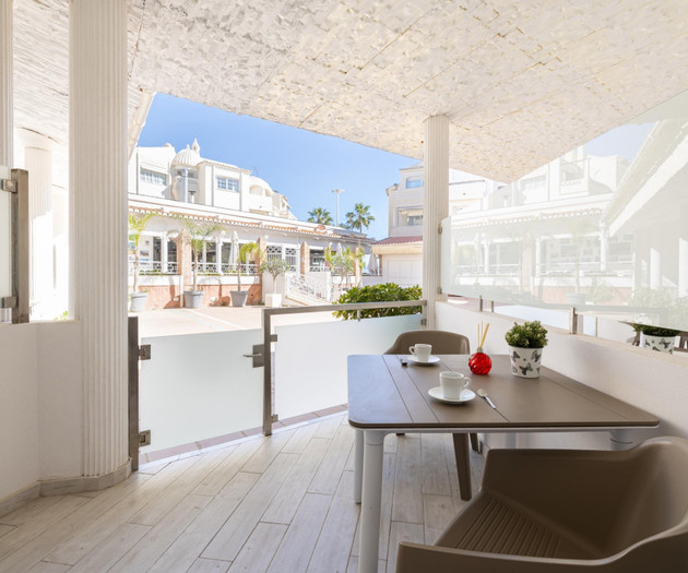 Apartment in Puerto Marina with porch & A/A & Pets