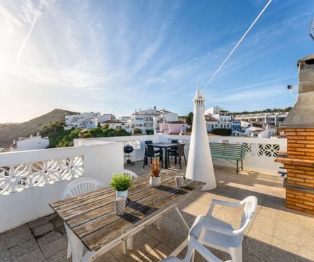 Comfy Flat W/ Rooftop Beach View by LovelyStay