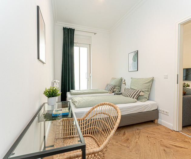 Modern and completely renovated 4-room apartment