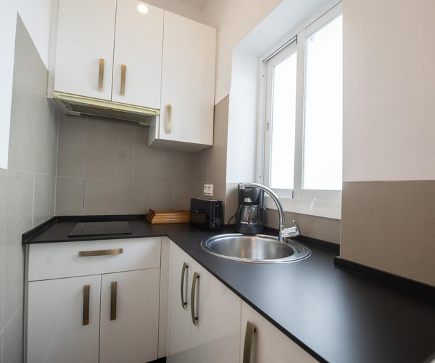 Suites La Merced 1B