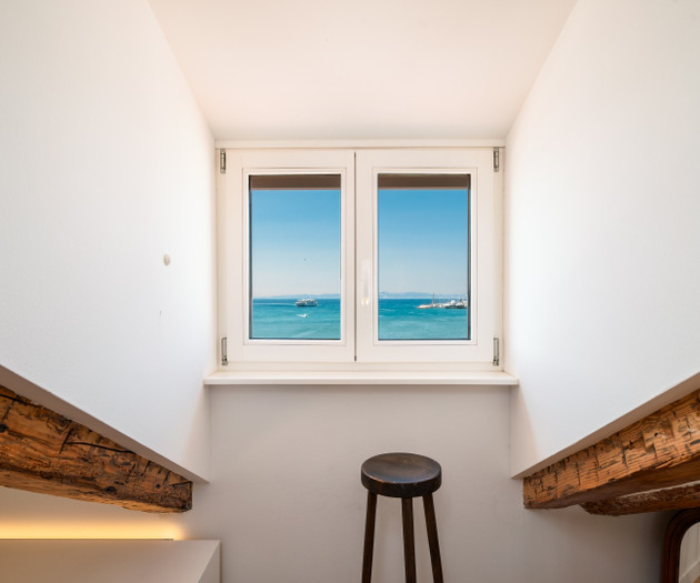 “Stylish 2 BR Retreat on Split’s Seaside Riva“