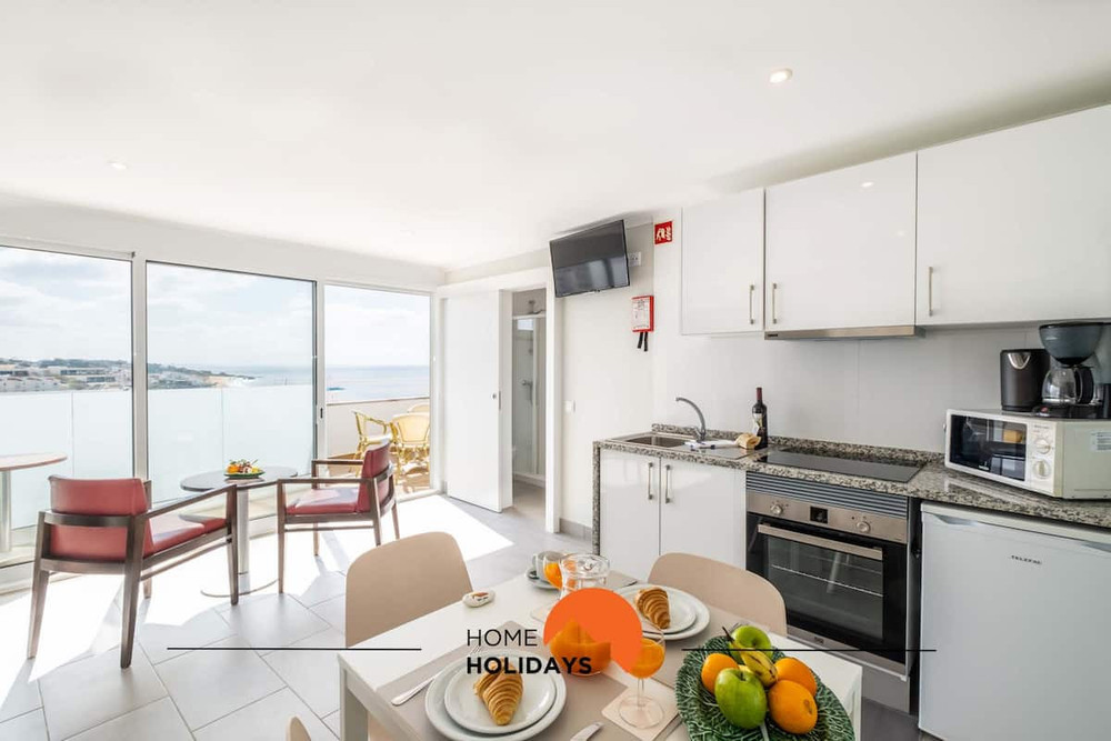 #098 Oceanside Beach Studio, 50 mts Beach preview
