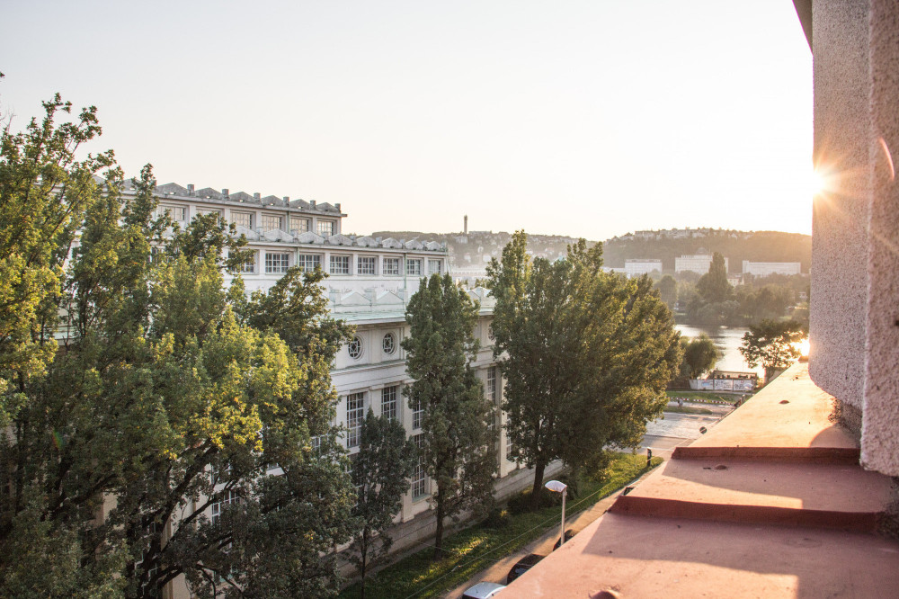 Sunny apartment in the center of Prague preview