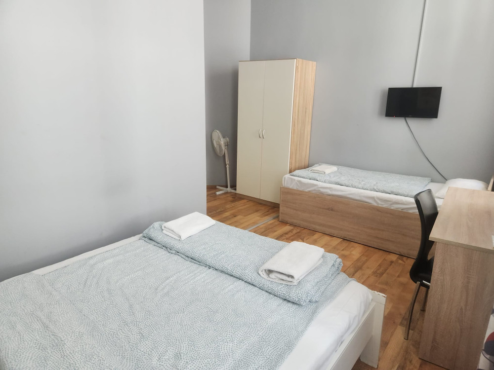 3 person Suite preview