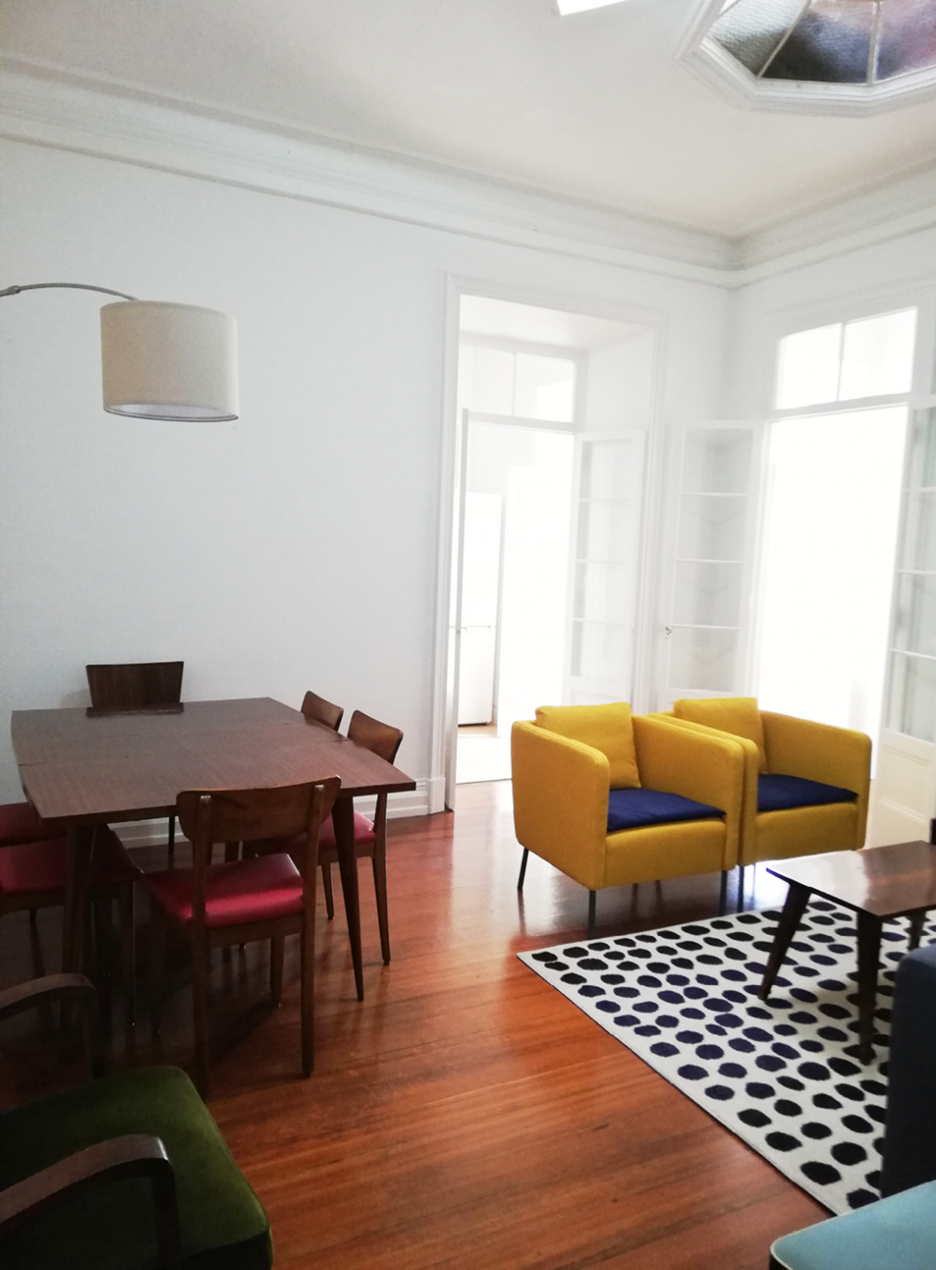 LIVING ROOM / SALA COMUM