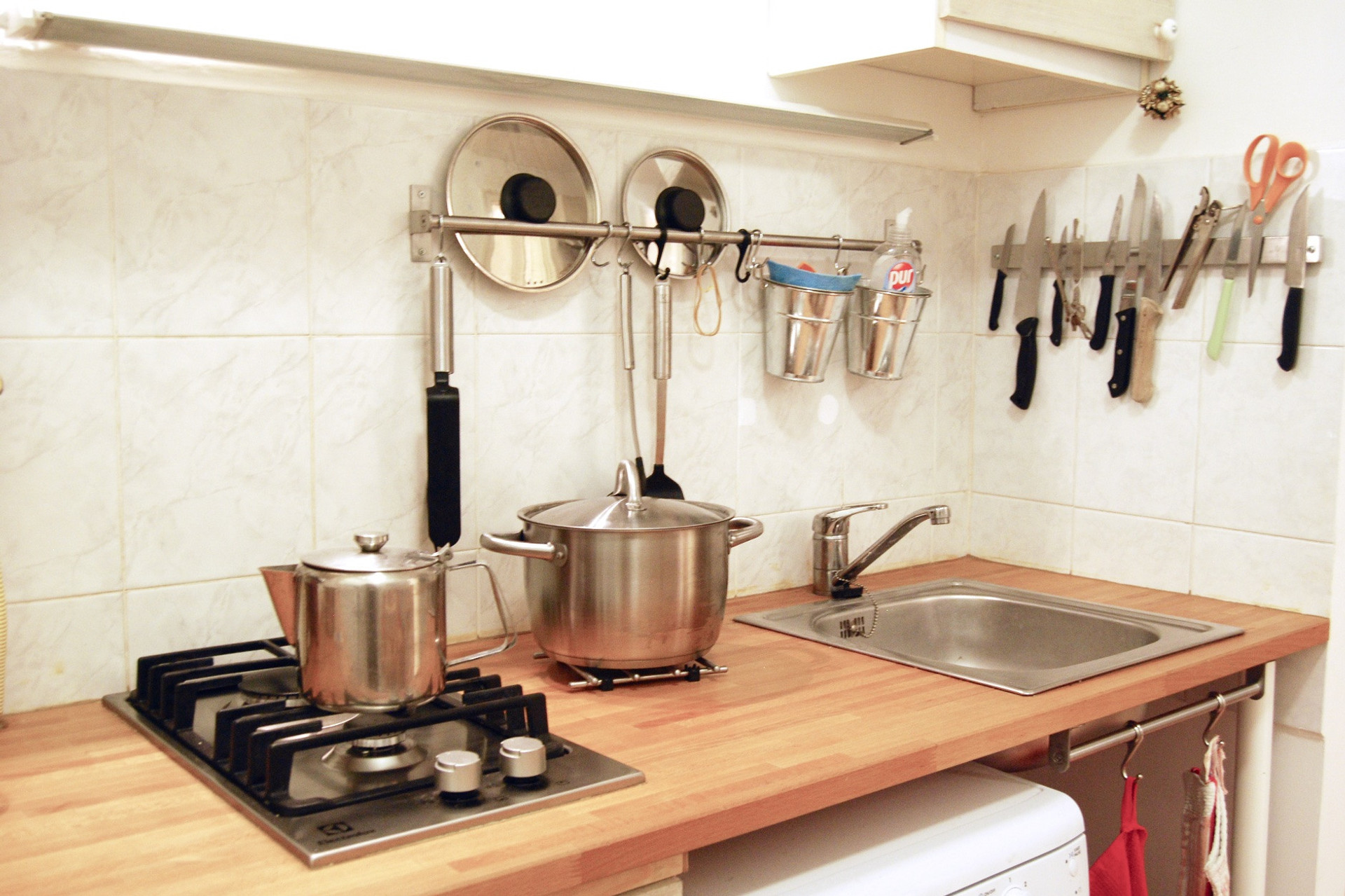 kitchen , gas cooker, dishwasher