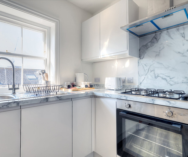 Central Maidstone 2-Bed Family Apartment | Sleeps