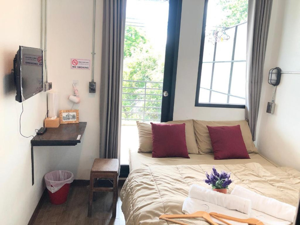 Cozy double room with balcony+private bathroom preview