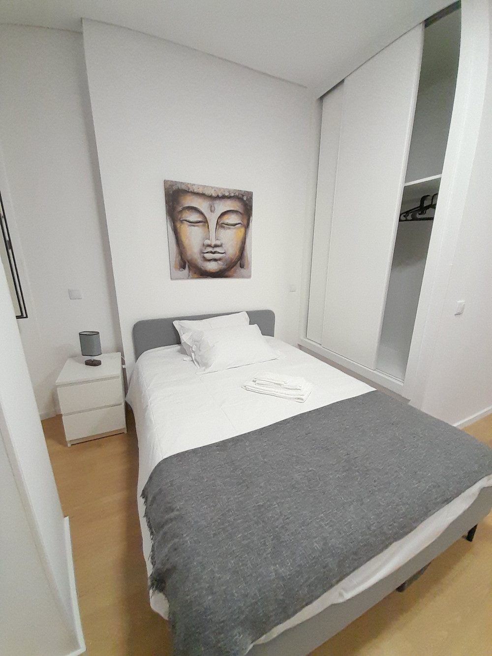 Studio 1st floor front Cedofeita Oporto preview