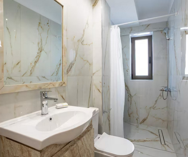Modern Flat with Private Parking & Huge Terrace