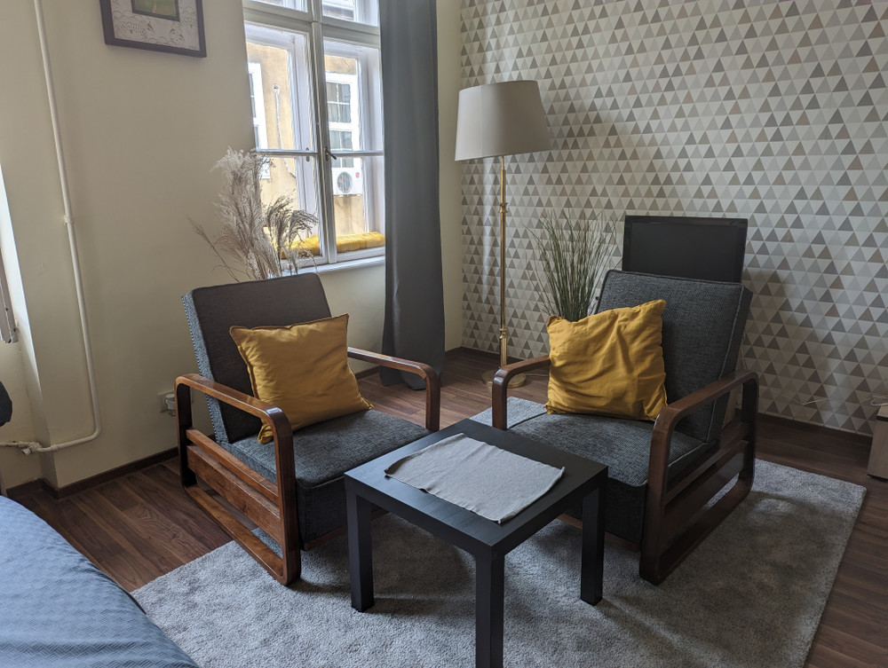 Quiet apartment near the party district preview