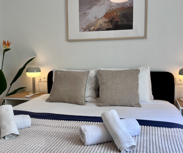 Peachy Stays 4-Bedroom Brand New Central Flat