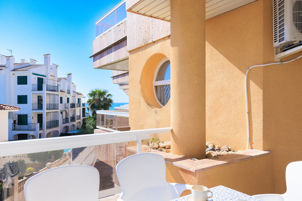 Seafront | Pool | Wifi | AC preview