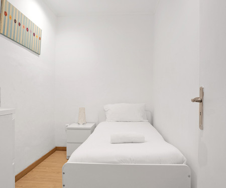 Group-Friendly Apt in the Heart of Bairro Alto