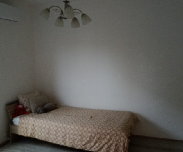 2-bed flat 3-min  from PTE Med School, move-in now