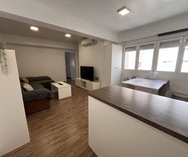 Piso Moderno cerca playa Zapillo