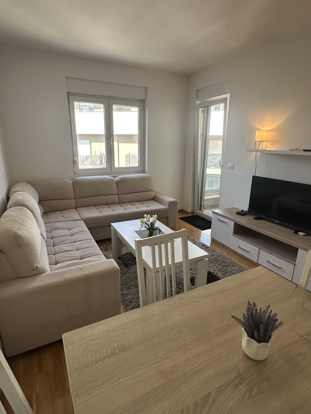 Modern Flat in calm and friendly neighborhood preview