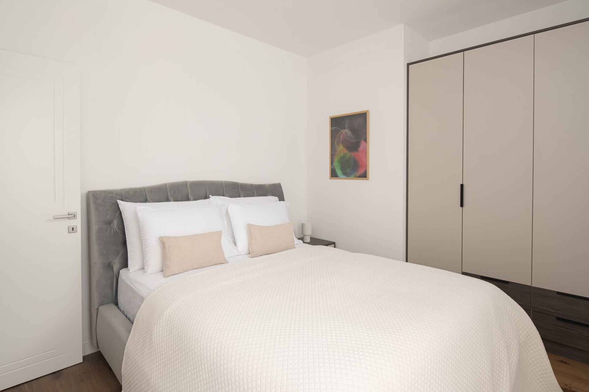 Bedroom 1 image 1
