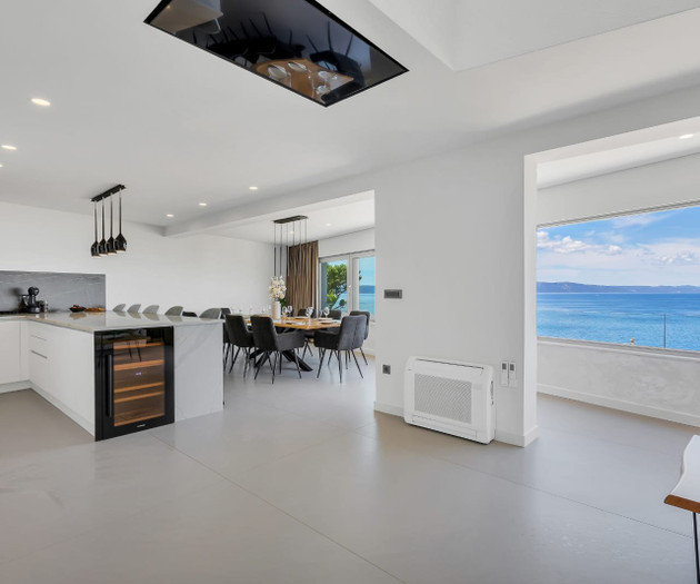 Penthouse Soll 100m from sea