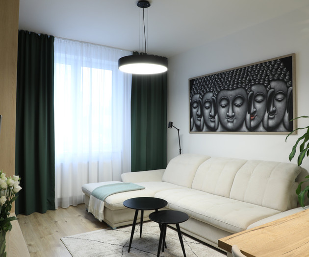 2 bedroom apartment with a balcony city center