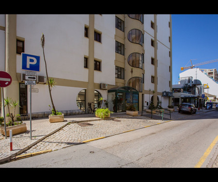 1BDR Apartment W/Beach View by LovelyStay