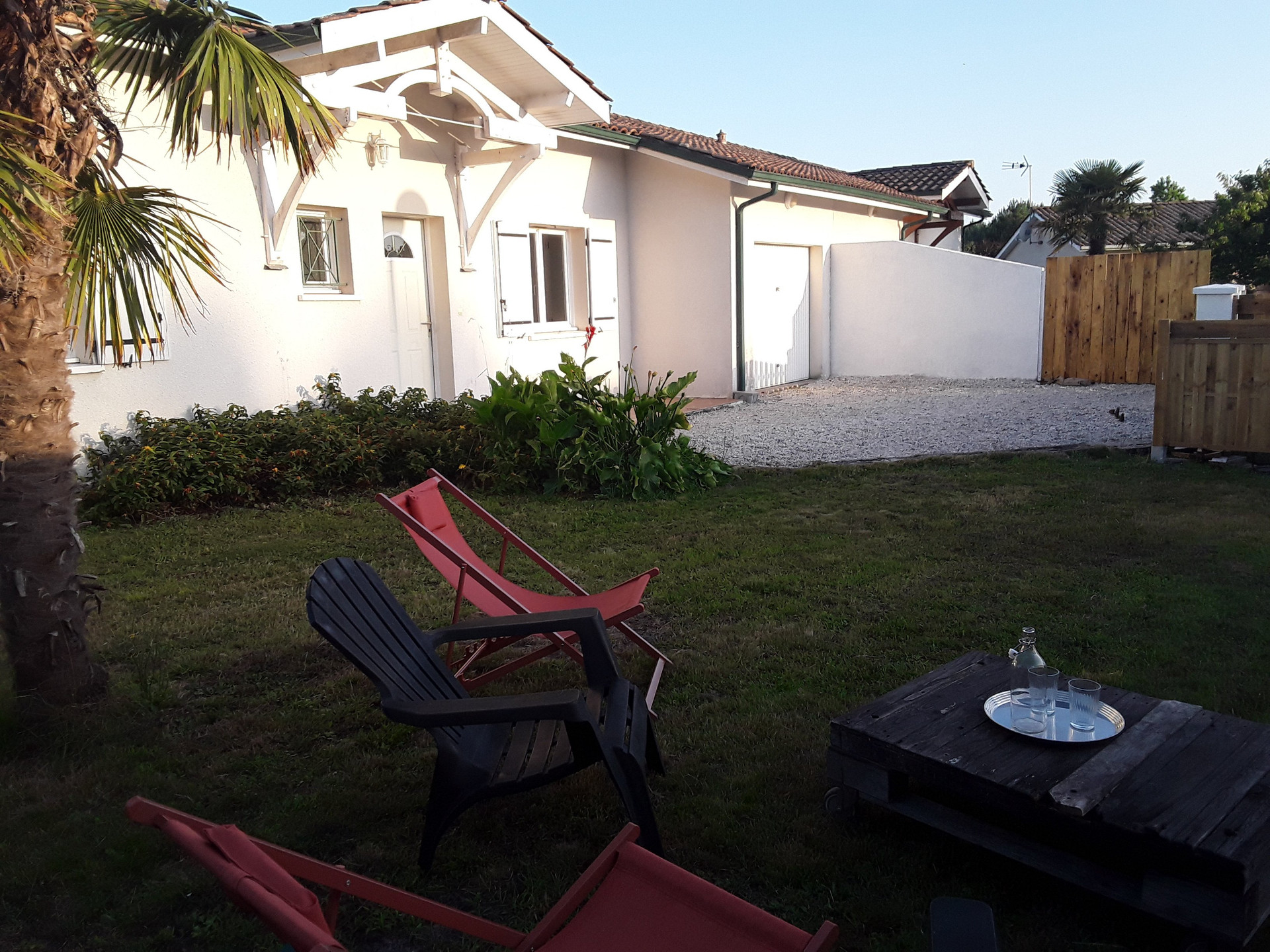 JARDIN DEVANT