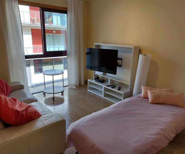 LA PALMA TAZACORTE SUPERB FLATSHARE WOMEN ONLY