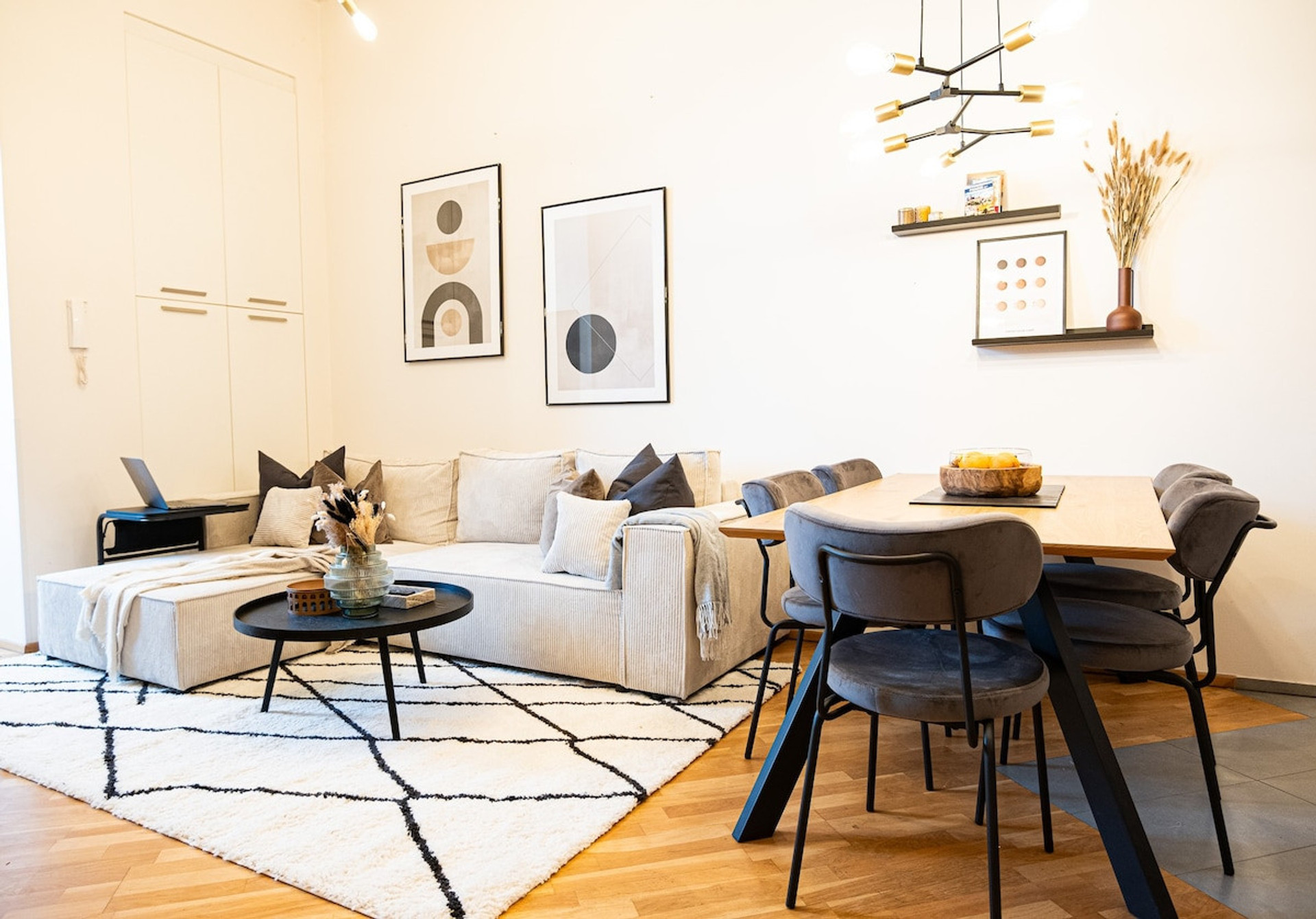 Living room image 2