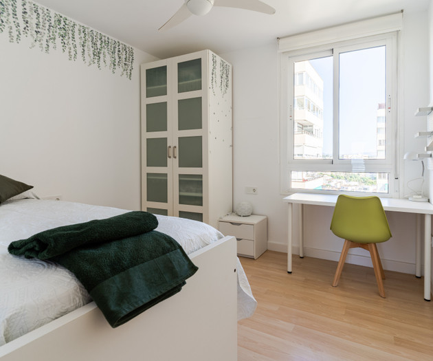 Sunny apartment with nice sea view