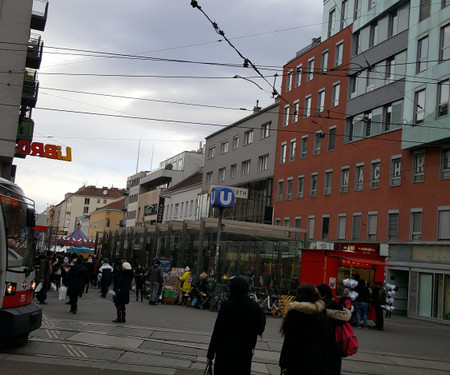 5er-WG Zimmer,U1-Reumannplatz u Hauptbahnhof nah.