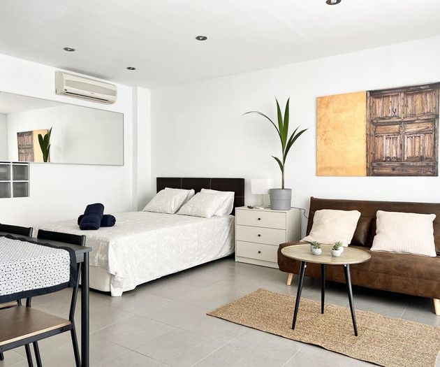 Varela 1 studio