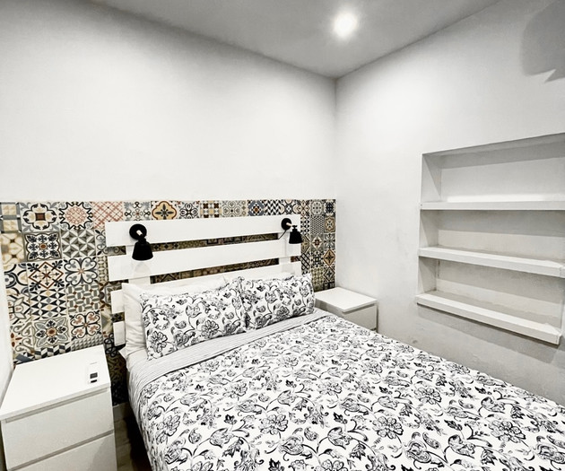 Comfortable home next to Avenida metro with AC