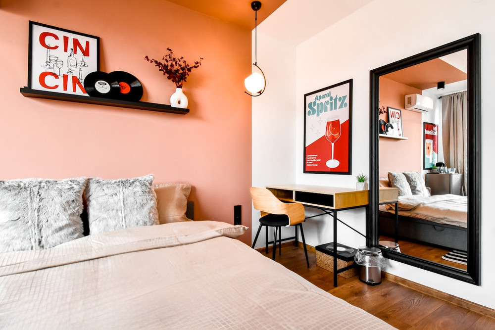Private Room | Desk | Fridge | Shared Bathroom preview