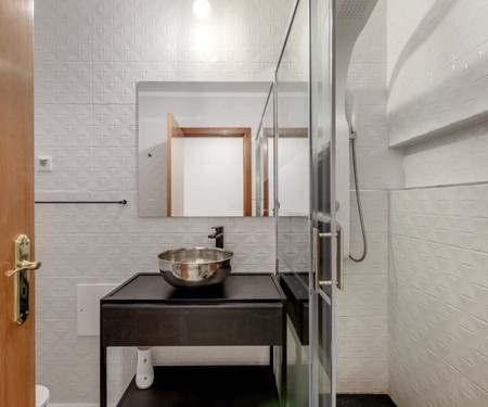 Spacious 3 bedroom apartment in Lisbon