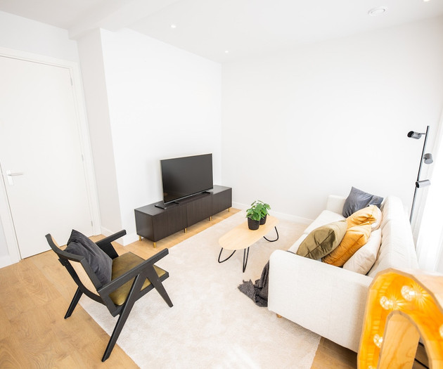 Sleek City Center 2BDR Apartment VP